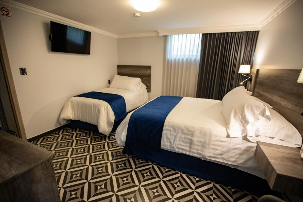Hotel Esfera Тулансинго Екстериор снимка