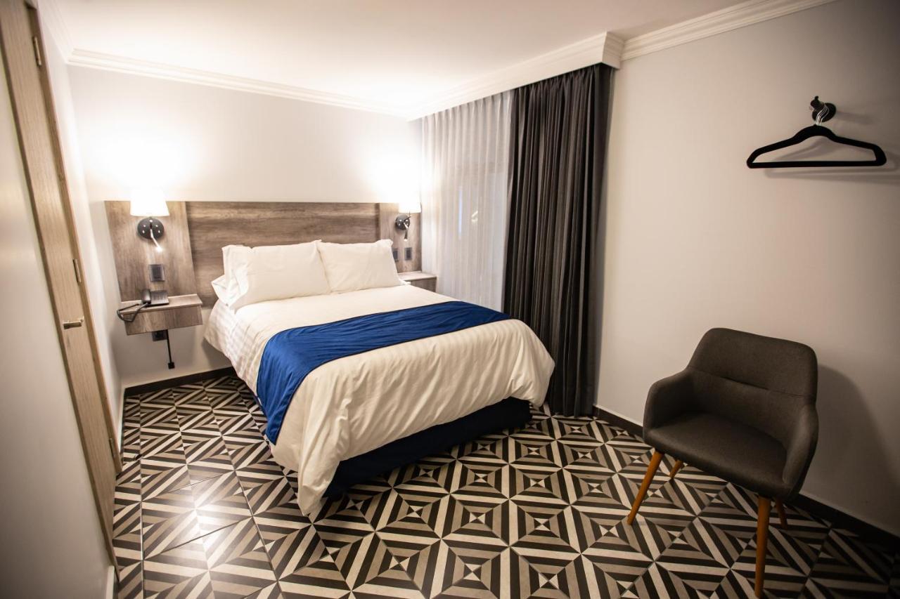 Hotel Esfera Тулансинго Екстериор снимка